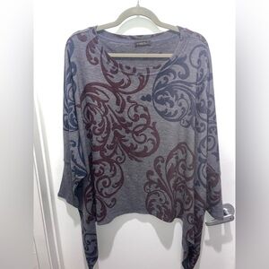 Gray and Blue Patterned Top